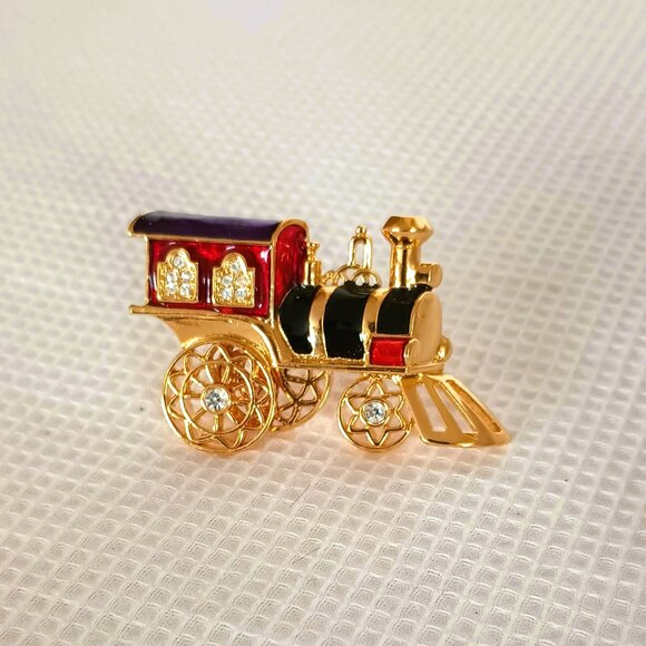 Avon Smithsonian Holiday Locomotive Brooch Red Black Enamel Rhinestone Train Pin - Picture 1 of 9